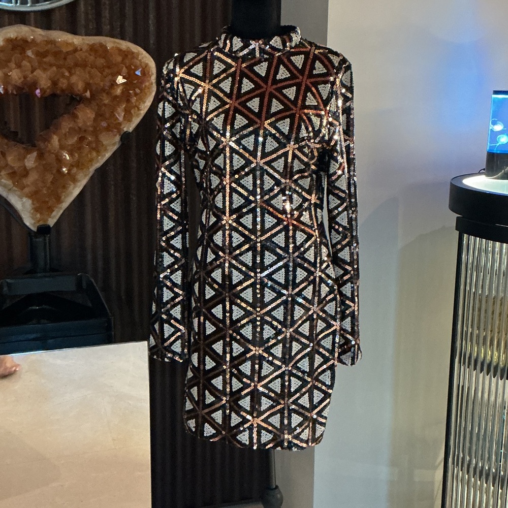 Lulu's Black Long-Sleeve Sequin Geo Mini Dress with Rose Gold Accents